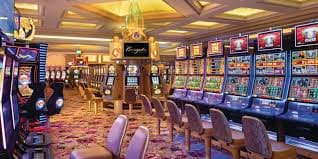 Meja live roulette yoktogel 176 dengan dealer dan interface pemain